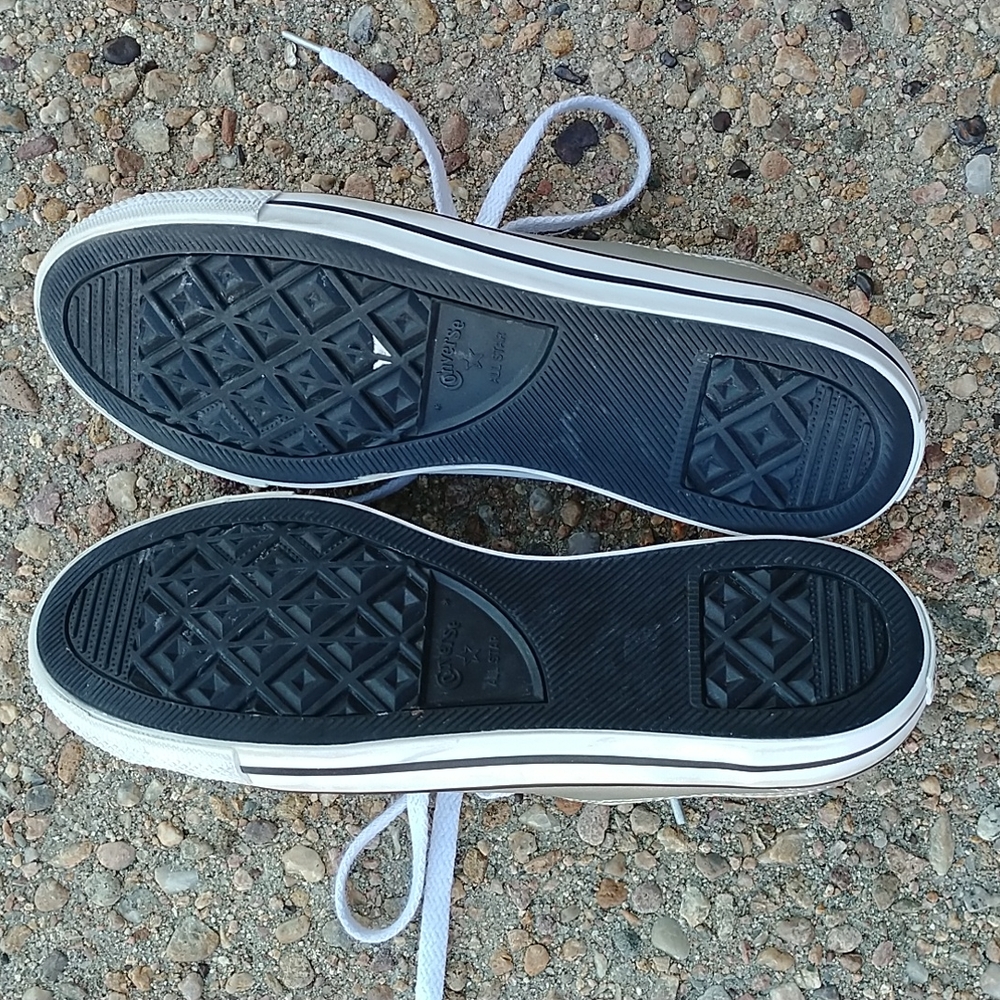 Converse silver leather low top sneakers lace up shoes women's 6 - Picture 8 of 9